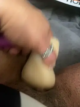 Snapshot of juicythickclit69 chatting on 11-16-25, 05:13 juicythickclit69 online show from 11-16-25, 05:13