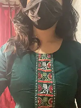 Red Queen 11 online show from 12-18-25, 06:47