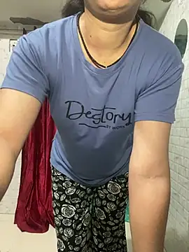 Red Queen 11 online show from 02-11-26, 07:41