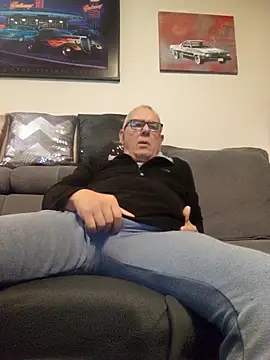 andy-1961 online show from 11-15-25, 07:54