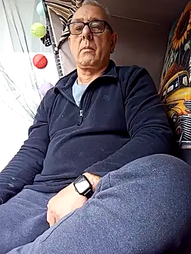 andy-1961 online show from 11-25-25, 12:27