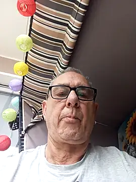 andy-1961 online show from 11-26-25, 09:21