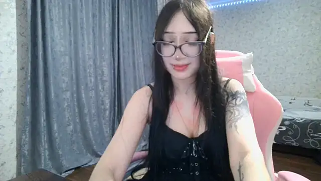 cupcakevice online show from 12-03-25, 02:15