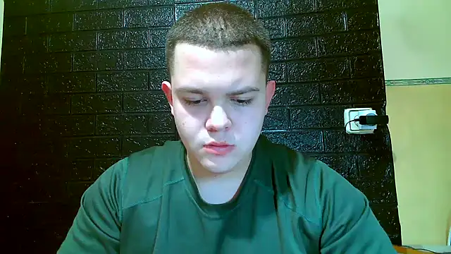 Snapshot of CuteButNaughty_ chatting on 11-26-25, 07:59 CuteButNaughty online show from 11-26-25, 07:59