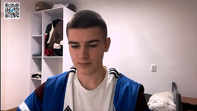 Snapshot of _BarePulse chatting on 02-02-26, 08:51 BarePulse online show from 02-02-26, 08:51