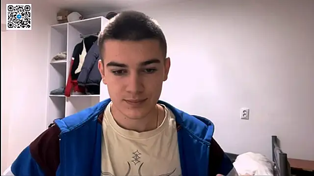 Snapshot of _BarePulse chatting on 02-04-26, 09:09 BarePulse online show from 02-04-26, 09:09