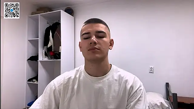 Snapshot of _BarePulse chatting on 02-13-26, 09:22 BarePulse online show from 02-13-26, 09:22