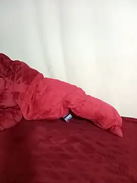 Em-mupmup online show from 12-21-25, 10:28