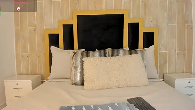 sofiaivanova online show from 11-15-25, 03:26