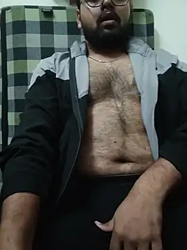 MrToxxic online show from 11-22-25, 05:45