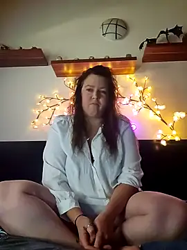 Persephone CH off online show from 11-22-25, 02:49