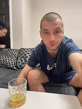 Kinkycouple142 online show from 02-06-26, 08:45