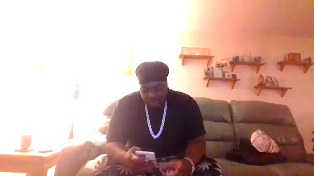 Snapshot of BrooklynLenore47 chatting on 11-12-25, 08:15 BrooklynLenore47 online show from 11-12-25, 08:15