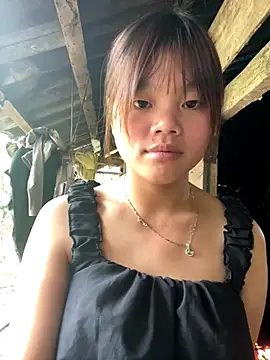 Snapshot of Hilary118 chatting on 11-10-25, 04:33 Hilary118 online show from 11-10-25, 04:33