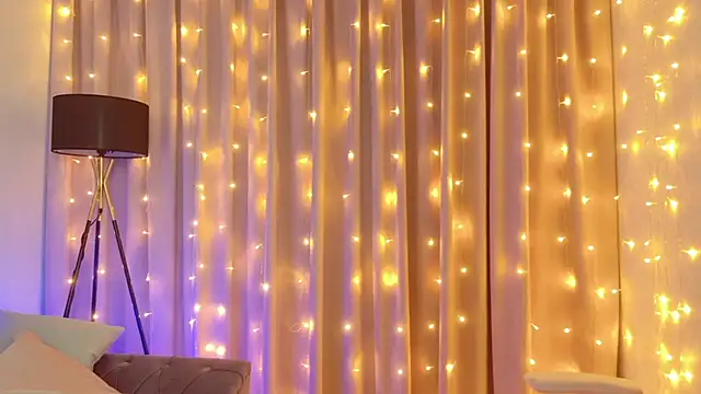 Snapshot of ur_shy_bambi chatting on 01-17-26, 01:10 ur shy bambi online show from 01-17-26, 01:10