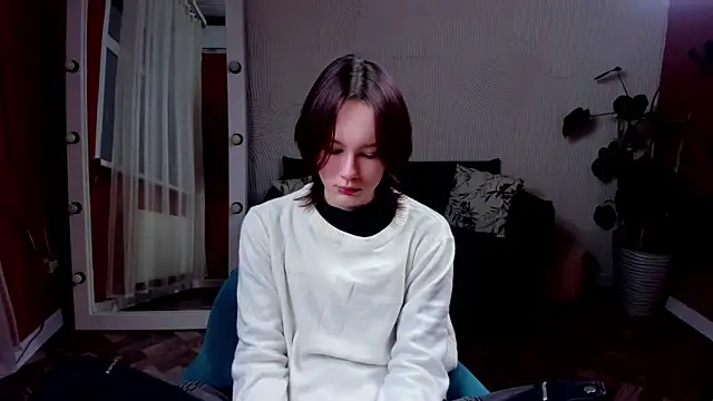 Annie Way online show from 11-24-25, 01:00