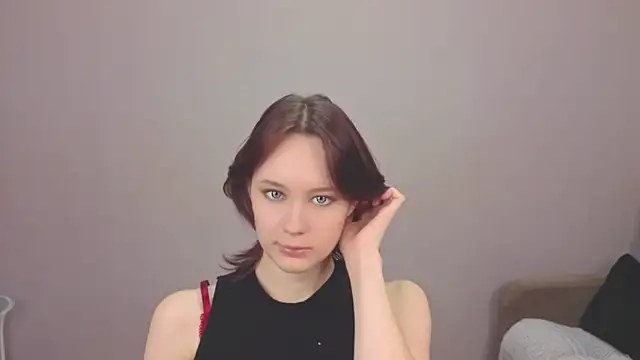 Annie Way online show from 11-29-25, 01:14