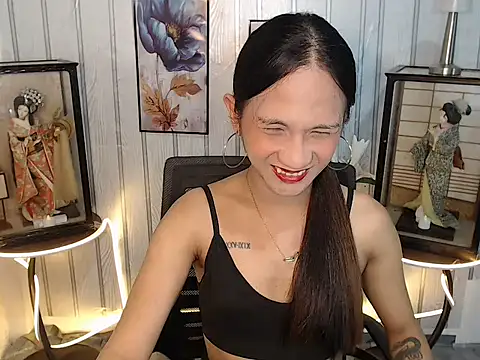 Snapshot of horsecock_gabriela chatting on 02-18-26, 03:24 horsecock gabriela online show from 02-18-26, 03:24