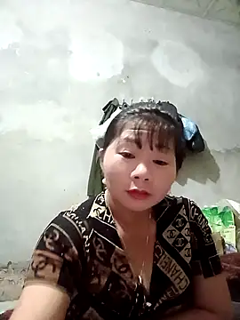 Snapshot of vangkt-cute chatting on 01-17-26, 12:32 vangkt-cute online show from 01-17-26, 12:32