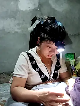 Snapshot of vangkt-cute chatting on 02-03-26, 08:03 vangkt-cute online show from 02-03-26, 08:03