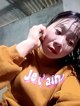 Snapshot of vangkt-cute chatting on 02-10-26, 04:38 vangkt-cute online show from 02-10-26, 04:38