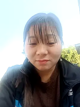 Snapshot of vangkt-cute chatting on 02-21-26, 08:15 vangkt-cute online show from 02-21-26, 08:15