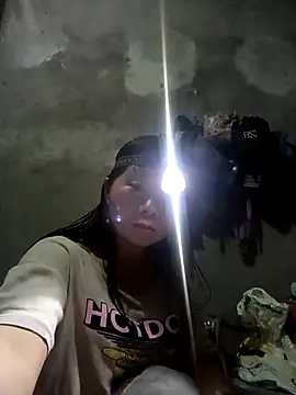 Snapshot of vangkt-cute chatting on 02-24-26, 06:44 vangkt-cute online show from 02-24-26, 06:44