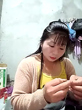 Snapshot of vangkt-cute chatting on 03-14-26, 07:52 vangkt-cute online show from 03-14-26, 07:52