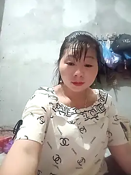 Snapshot of vangkt-cute chatting on 03-26-26, 07:41 vangkt-cute online show from 03-26-26, 07:41