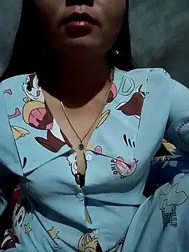 Snapshot of vangkt-cute chatting on 04-01-26, 08:39 vangkt-cute online show from 04-01-26, 08:39