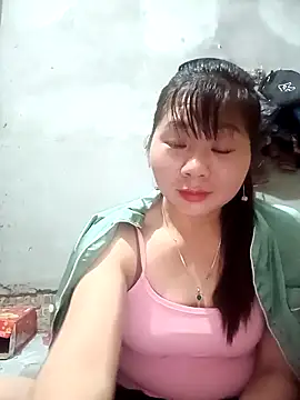 Snapshot of vangkt-cute chatting on 04-04-26, 06:27 vangkt-cute online show from 04-04-26, 06:27