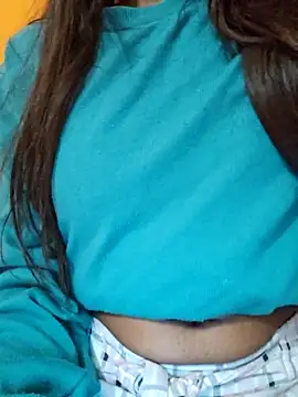 Snapshot of Hot__girls001 chatting on 11-15-25, 12:34 Hot girls001 online show from 11-15-25, 12:34