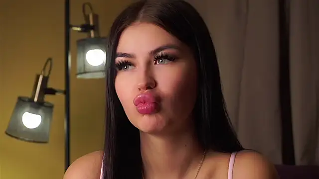 CoreenYorton online show from 12-14-25, 01:11