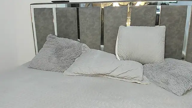 Adam Grey  online show from 11-18-25, 11:25