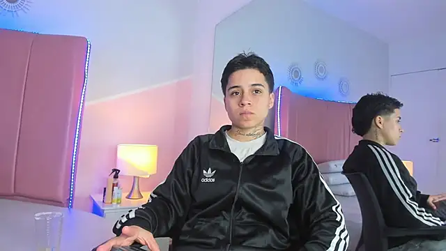 noah wells online show from 11-13-25, 07:57