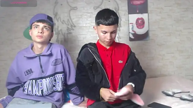 Snapshot of axel_milo_kairo_and_noa chatting on 11-26-25, 08:32 axel milo kairo and noa online show from 11-26-25, 08:32