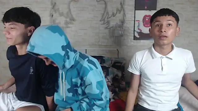 Snapshot of axel_milo_kairo_and_noa chatting on 12-03-25, 09:13 axel milo kairo and noa online show from 12-03-25, 09:13