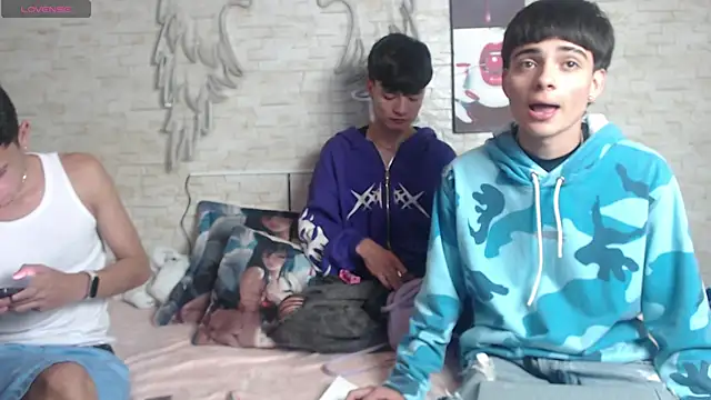 Snapshot of axel_milo_kairo_and_noa chatting on 12-16-25, 07:19 axel milo kairo and noa online show from 12-16-25, 07:19