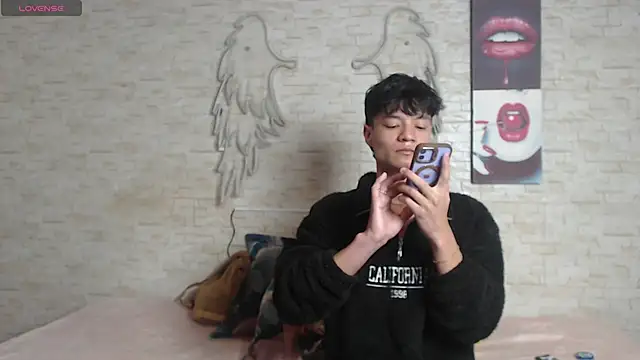 Snapshot of axel_milo_kairo_and_noa chatting on 12-17-25, 03:07 axel milo kairo and noa online show from 12-17-25, 03:07