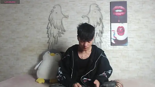 Snapshot of axel_milo_kairo_and_noa chatting on 01-06-26, 03:16 axel milo kairo and noa online show from 01-06-26, 03:16