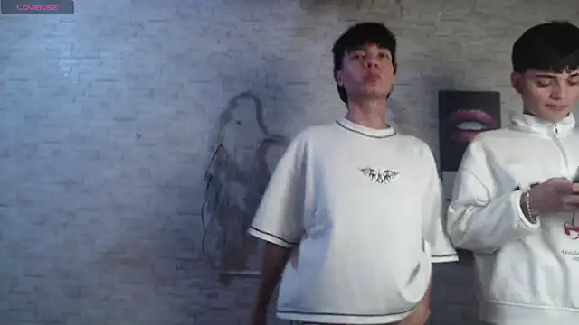 axel milo kairo and noa online show from 02-11-26, 06:24