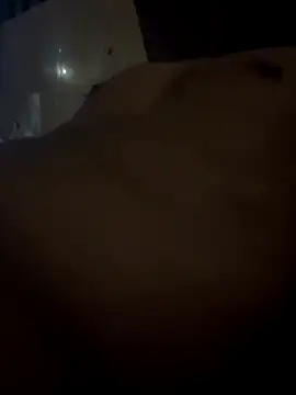 Snapshot of Heng2311 chatting on 11-11-25, 04:18 Heng2311 online show from 11-11-25, 04:18