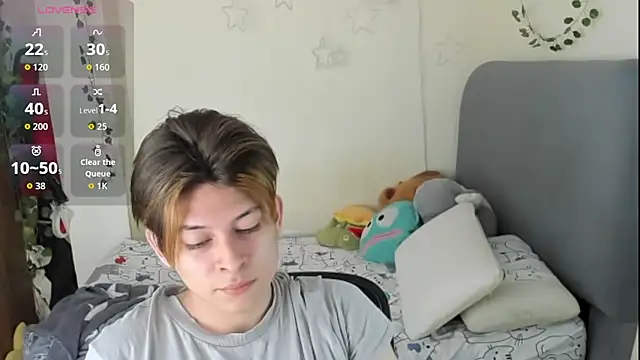 Felix kitty online show from 11-22-25, 07:02