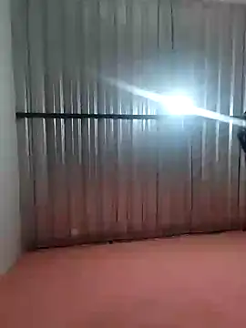 Snapshot of thaysabelinatti chatting on 11-11-25, 04:01 thaysabelinatti online show from 11-11-25, 04:01