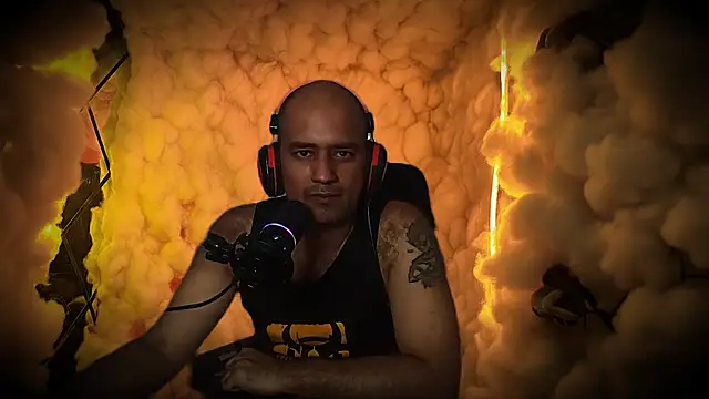 StripPMB online show from 11-11-25, 03:56