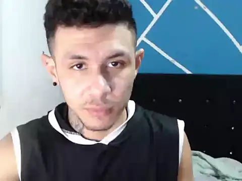 Snapshot of damiansexyboy69 chatting on 11-12-25, 11:36 damiansexyboy69 online show from 11-12-25, 11:36