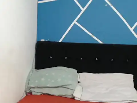 Snapshot of damiansexyboy69 chatting on 11-15-25, 04:21 damiansexyboy69 online show from 11-15-25, 04:21