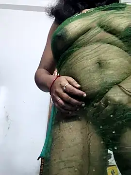 Hot-ruma online show from 11-18-25, 02:17