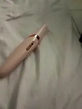  - - -sthefany - - - online show from 11-11-25, 06:08