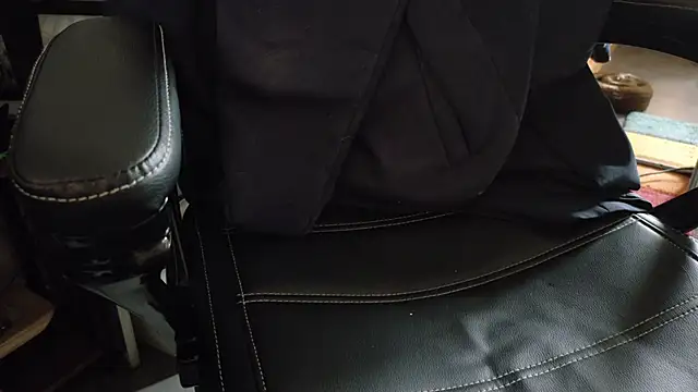 Snapshot of Chrisatmiami chatting on 02-20-26, 01:11 Chrisatmiami online show from 02-20-26, 01:11